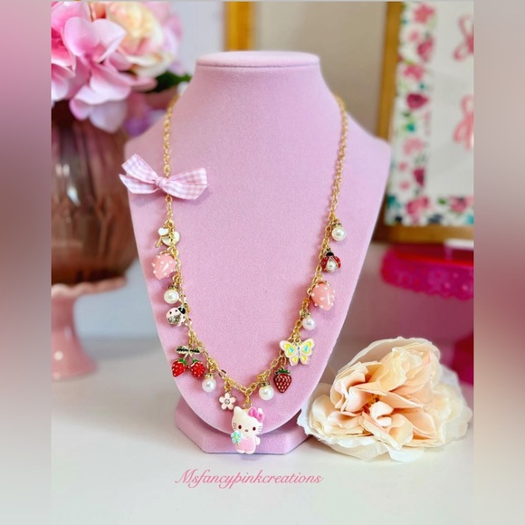 22k Gold Plated Strawberry Hello Kitty Charm Necklace - Picture 1 of 2